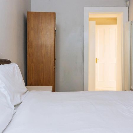 Homely 3 Bedroom In The Heart Of Central EDI Exterior foto