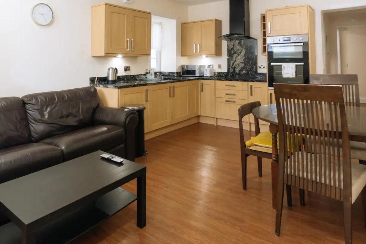 Homely 3 Bedroom In The Heart Of Central EDI Exterior foto