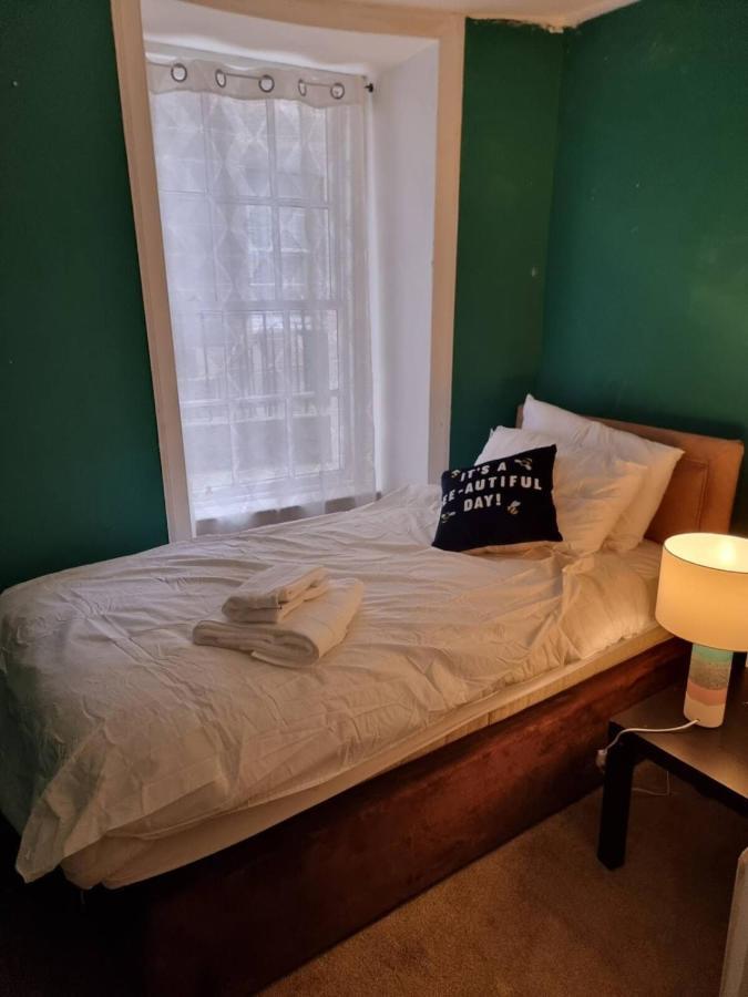 Homely 3 Bedroom In The Heart Of Central EDI Exterior foto